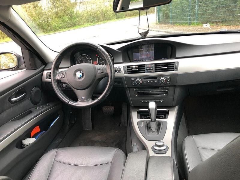 Gebraucht BMW 325 Performance 218 PS (160 kW) 2007 Schwarz Limousine