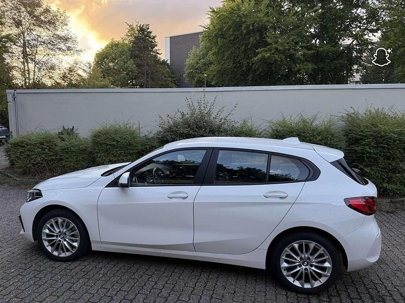 Gebraucht BMW 118 140 PS (102 kW) 2021 Weiß Kleinwagen