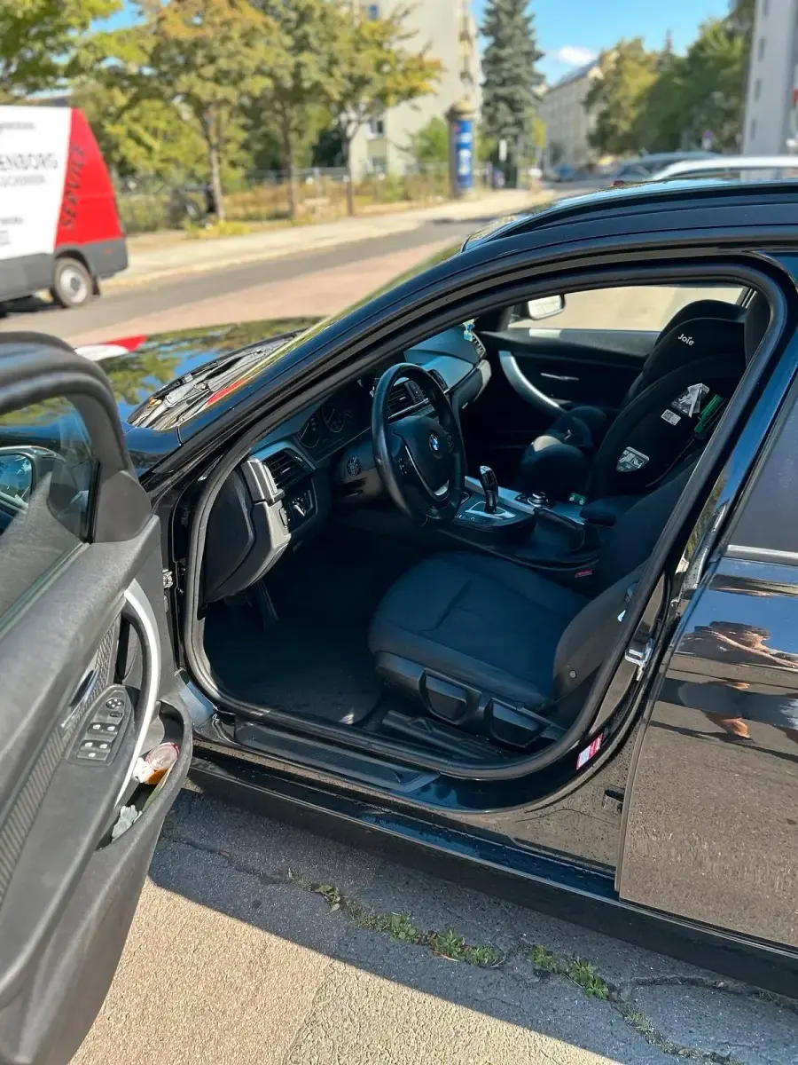 Gebraucht BMW 318 143 PS (105 kW) 2014 Schwarz Kombi
