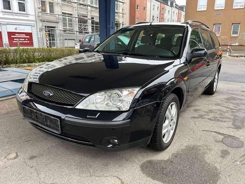 Schwarz Gebraucht 2001 Ford Mondeo Ghia Kombi | 1.650 € (Etwas zu teuer) - Bild 1/4