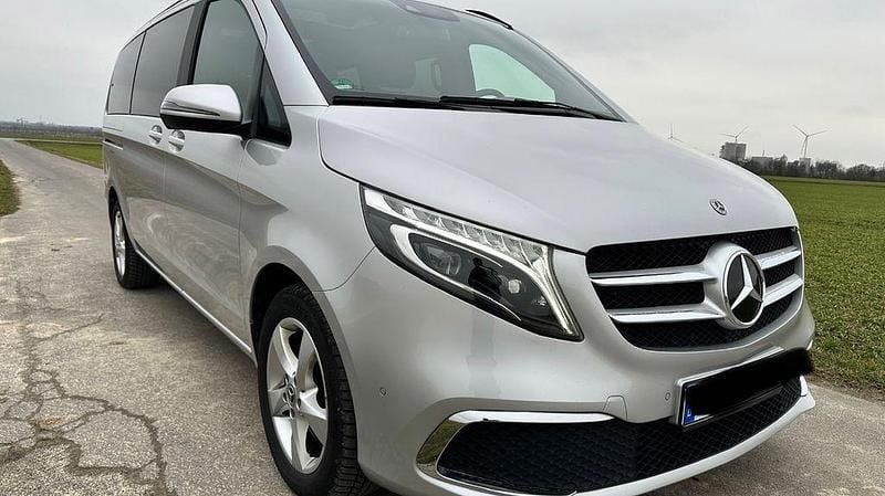 Gebraucht Mercedes V250 Edition 190 PS (139 kW) 2022 Silber Van / Kleinbus