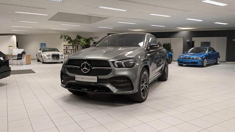 Grau Gebraucht 2021 Mercedes GLE350 AMG line Coupé | 62.500 € (Teuer) - Bild 1/4