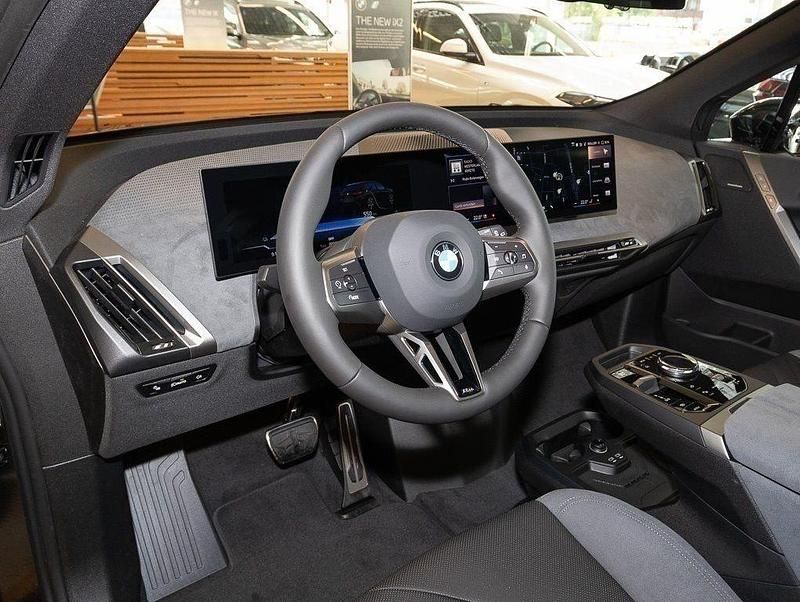 Gebraucht BMW iX M Sport 300 kW (408 PS) 2025 Schwarz SUV