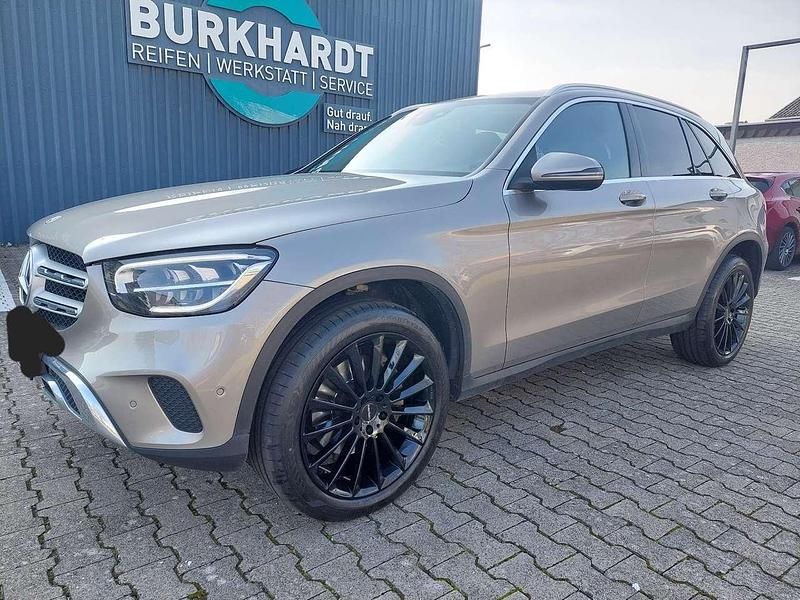 Gebraucht 2020 Mercedes GLC200 SUV | 29.000 € (Superpreis) - Bild 1/4