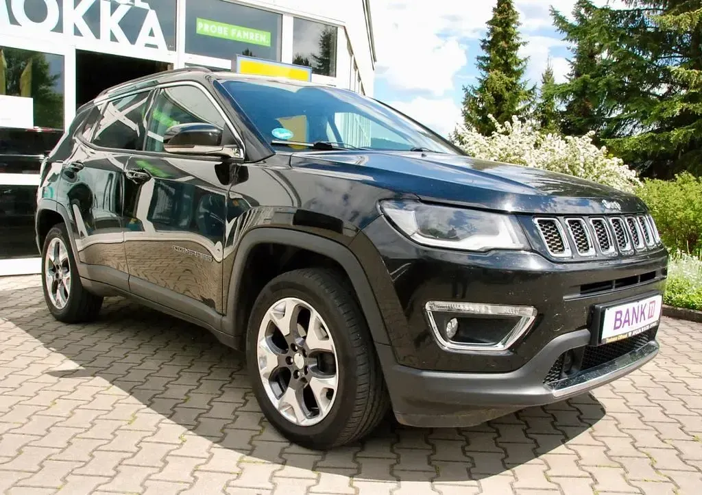 Gebraucht Jeep Compass Limited 140 PS (102 kW) 2018 Schwarz SUV