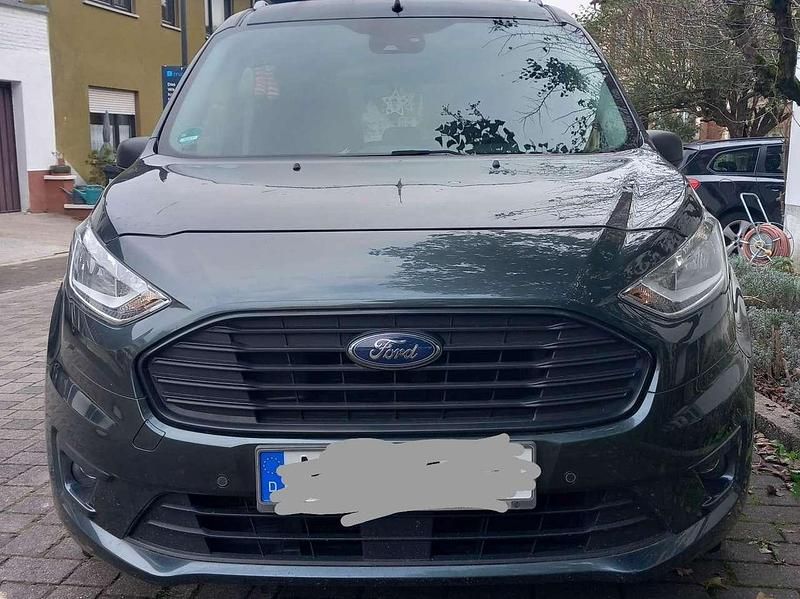 Gebraucht Ford Tourneo Trend 101 PS (74 kW) 2019 Kombi