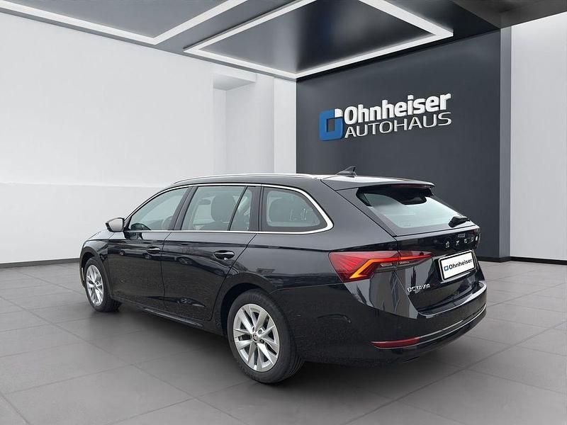 Gebraucht Skoda Octavia Style 150 PS (110 kW) 2022 Schwarzmagic perleffekt Kombi