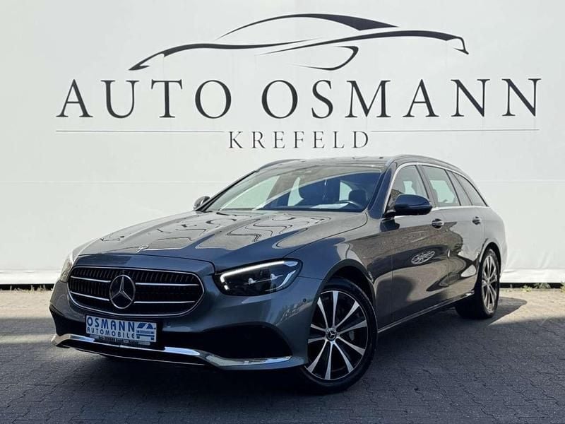 Selenitgrau metalliclack Gebraucht 2022 Mercedes E300 Avantgarde Kombi | 32.500 € (Fairer Preis) - Bild 1/4