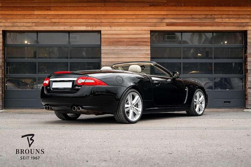 Gebraucht Jaguar XKR 510 PS (375 kW) 2010 Santorini / ultimate black Cabrio