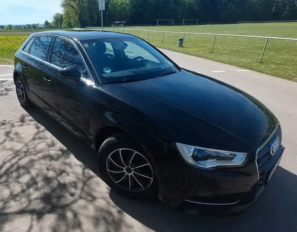 Gebraucht Audi A3 Ambition 105 PS (77 kW) 2015 Schwarz Limousine