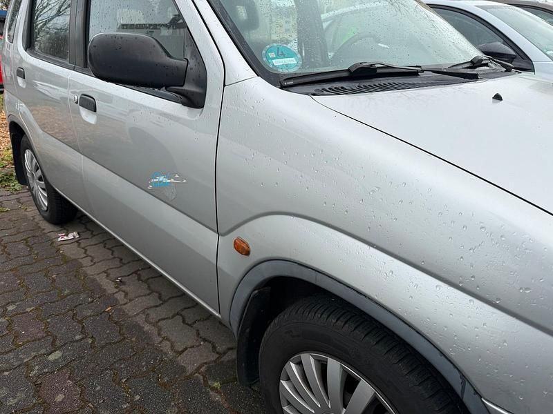 Gebraucht Suzuki Ignis 83 PS (61 kW) 2001 Grau Kleinwagen