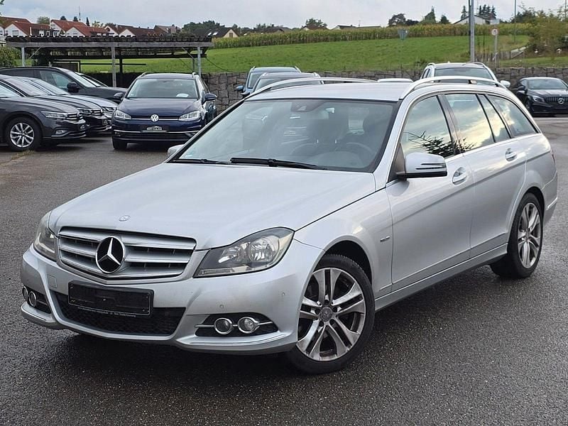 Iridiumsilber metallic Gebraucht 2011 Mercedes C220 Avantgarde Kombi | 3.800 € (Superpreis) - Bild 1/4