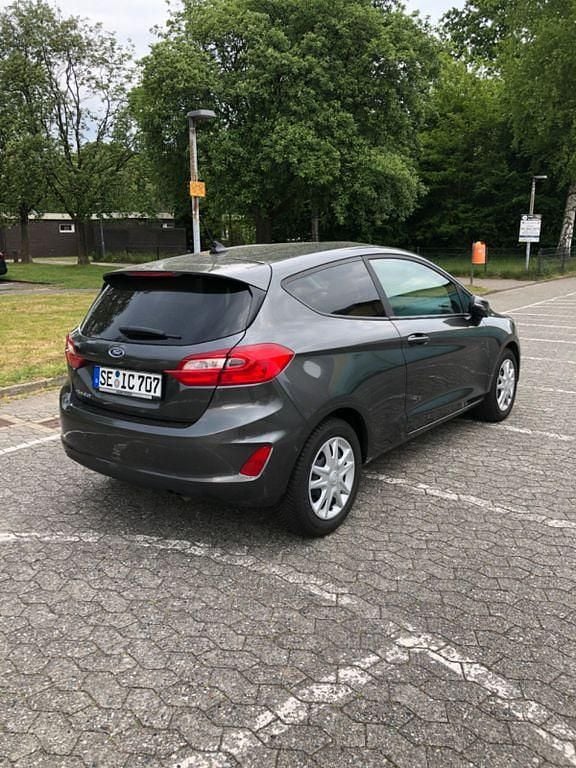 Gebraucht Ford Fiesta Cool & Connect 75 PS (55 kW) 2020 Grau Kleinwagen