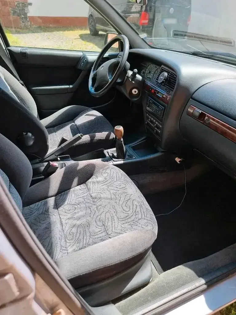 Gebraucht Citroën Xantia 112 PS (82 kW) 1999 Silber Kombi