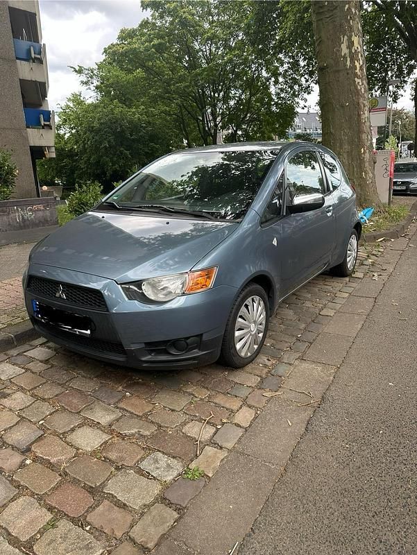 Blau Gebraucht 2009 Mitsubishi Colt Kleinwagen | 1.850 € (Fairer Preis) - Bild 1/4