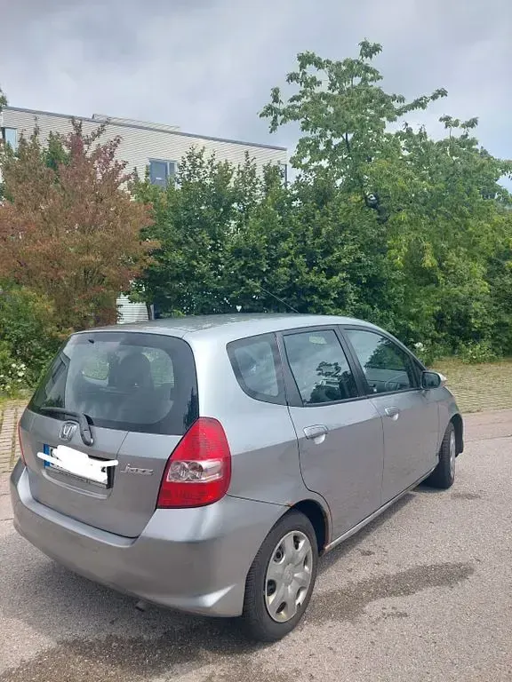 Gebraucht Honda Jazz LS 83 PS (61 kW) 2006 Silber Kleinwagen