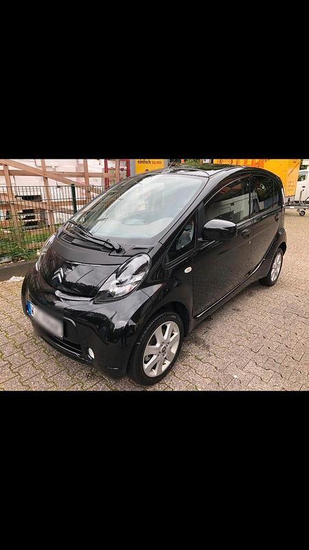 Schwarz Gebraucht 2021 Citroën C-zero Kleinwagen | 8.599 € (Etwas zu teuer) - Bild 1/4