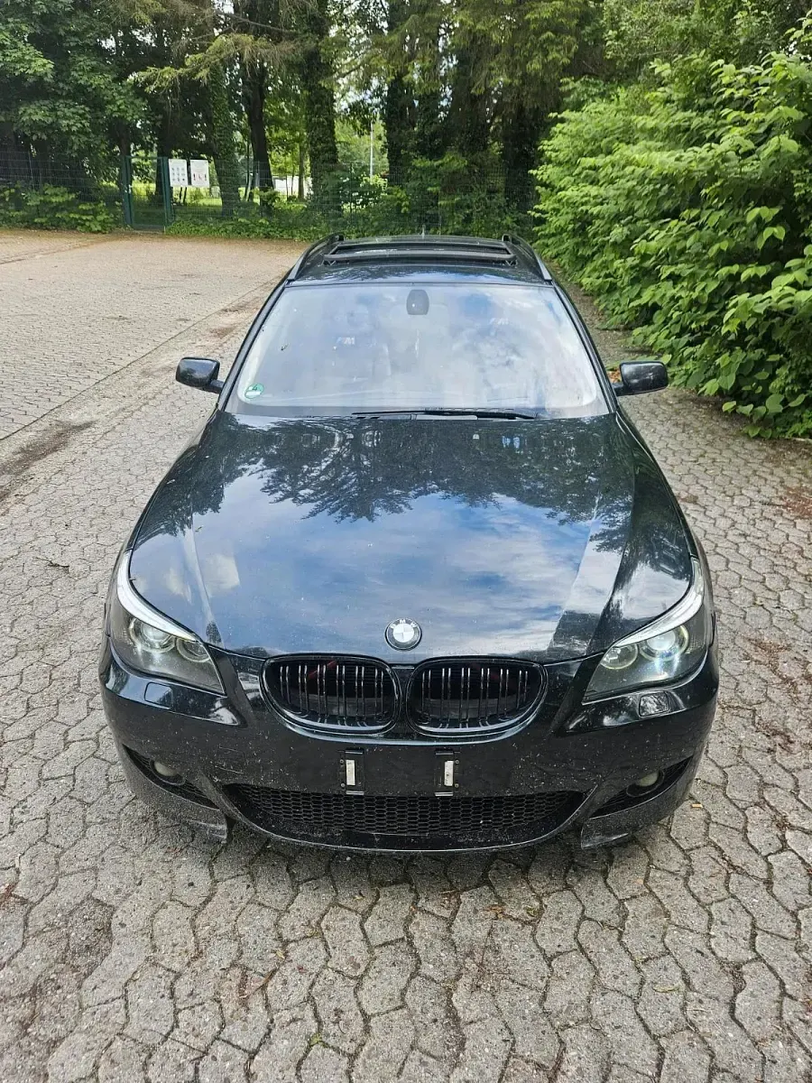 Gebraucht BMW 530 218 PS (160 kW) 2004 Schwarz Kombi