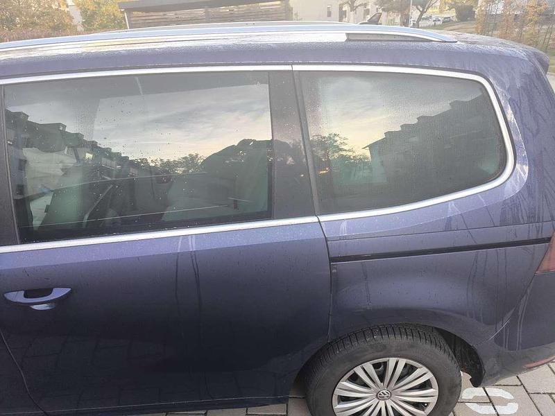 Gebraucht VW Sharan Highline 150 PS (110 kW) 2019 Blau Van / Kleinbus