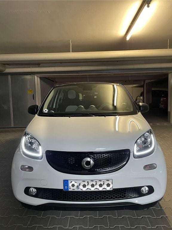 Gebraucht Smart ForFour 90 PS (66 kW) 2017 Weiß Kleinwagen
