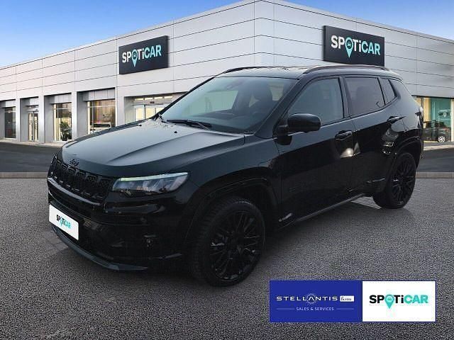 Gebraucht Jeep Compass 131 PS (96 kW) 2024 Schwarz SUV