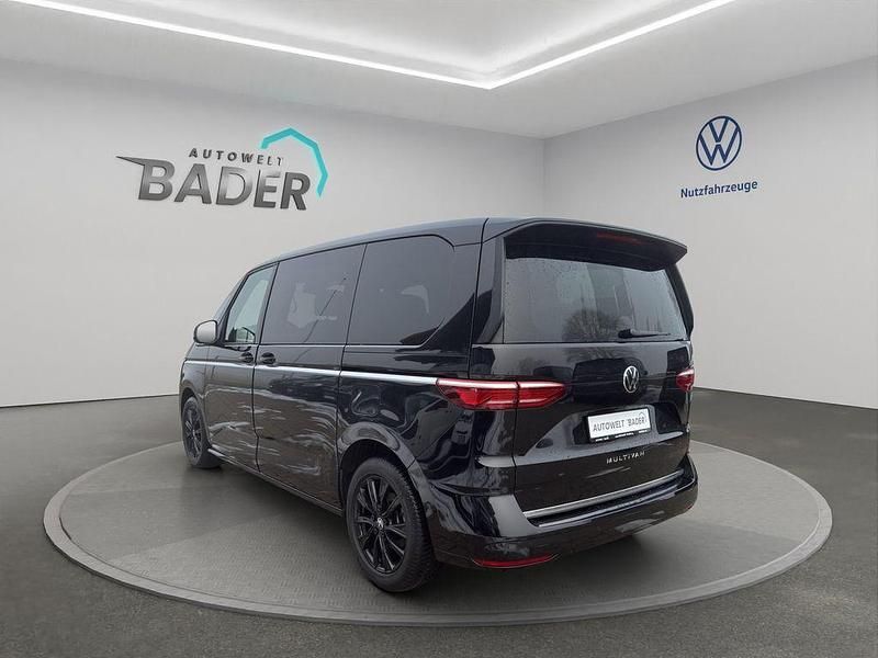 Gebraucht VW Multivan Style 150 PS (110 kW) 2025 Deep black perleffekt Van