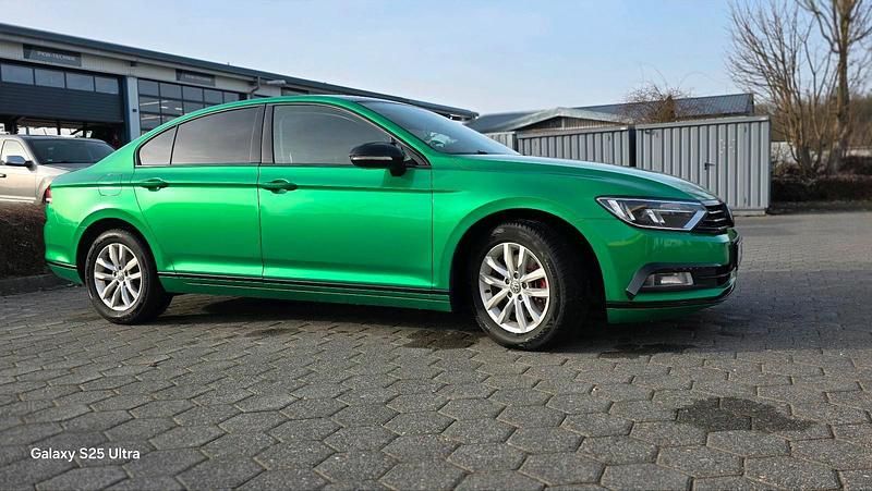 Gebraucht VW Passat 150 PS (110 kW) 2014 Schwarz Limousine