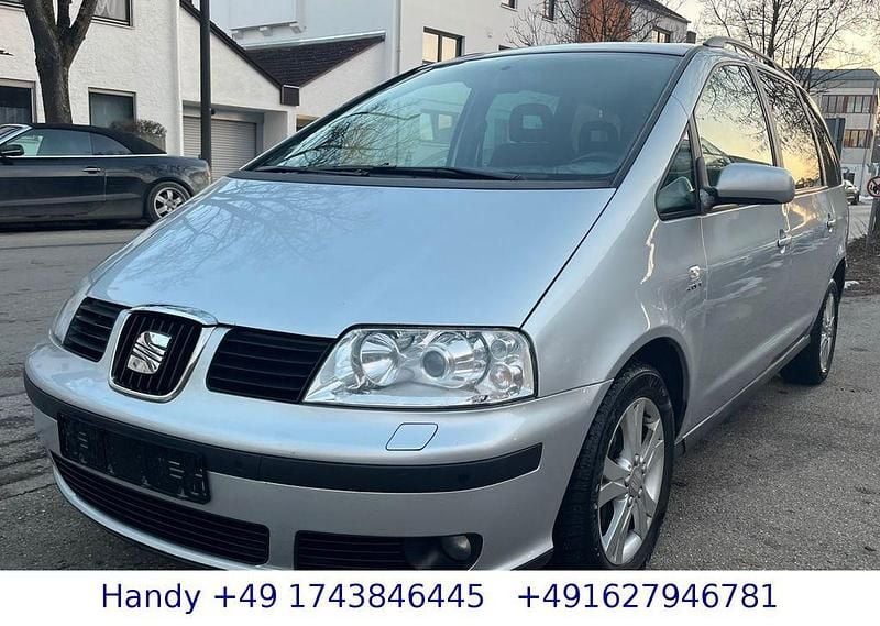Silber Gebraucht 2008 Seat Alhambra Sport Van / Kleinbus | 4.890 € (Fairer Preis) - Bild 1/4