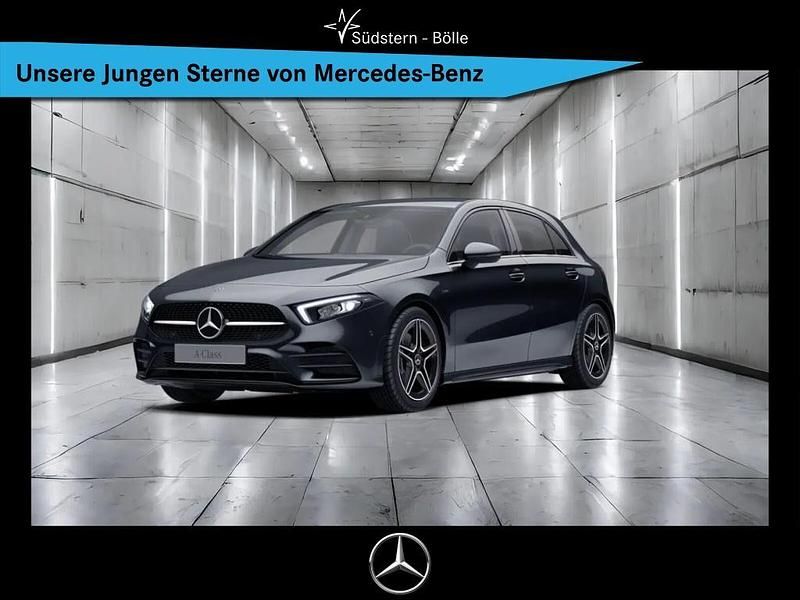 Metalliclack kosmosschwarz (metallic) Gebraucht 2021 Mercedes A250 AMG Limousine | 26.775 € (Guter Preis) - Bild 1/4