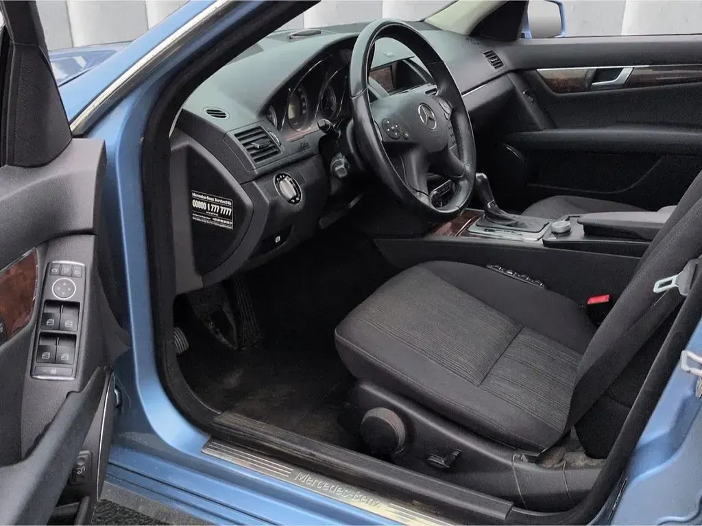 Gebraucht Mercedes C250 204 PS (150 kW) 2010 Hellblau met. Kombi
