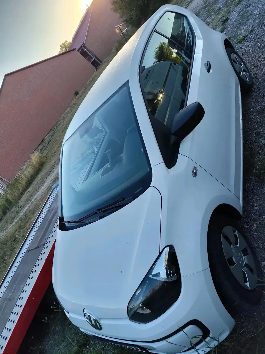 Gebraucht VW up! 60 PS (44 kW) 2015 Weiß Kleinwagen