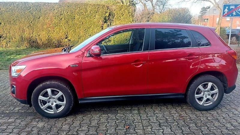 Gebraucht Mitsubishi ASX 150 PS (110 kW) 2013 Rot SUV