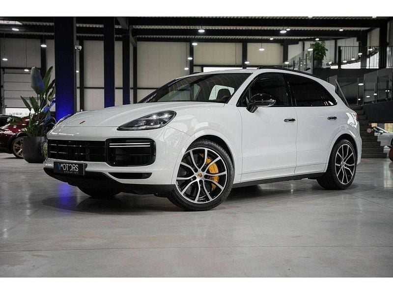 Weiß Gebraucht 2020 Porsche Cayenne Turbo S Sport SUV | 77.995 € - Bild 1/4