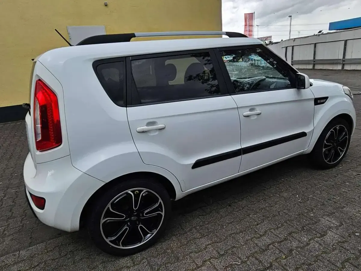Gebraucht Kia Soul Spirit 140 PS (102 kW) 2013 Weiß SUV