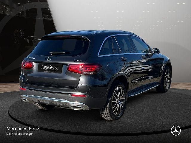 Gebraucht Mercedes GLC300e 306 PS (225 kW) 2022