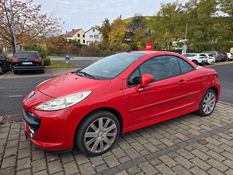 Rot Gebraucht 2009 Peugeot 207 CC Sport Cabrio | 2.700 € (Guter Preis) - Bild 1/4