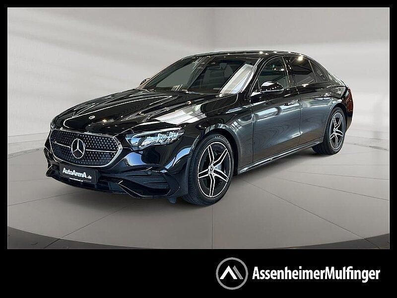 Obsidianschwarz Gebraucht 2024 Mercedes E220 AMG Limousine | 52.723 € (Guter Preis) - Bild 1/4