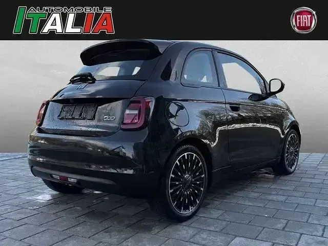 Gebraucht Fiat 500e Icon 86 kW (118 PS) 2022 Schwarz Kleinwagen