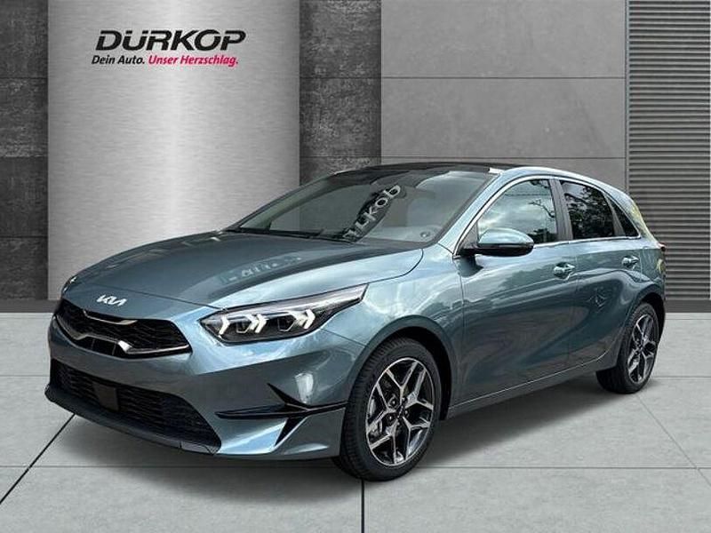 Grau Gebraucht 2024 Kia Ceed Platinum Edition Limousine | 29.990 € (Guter Preis) - Bild 1/4