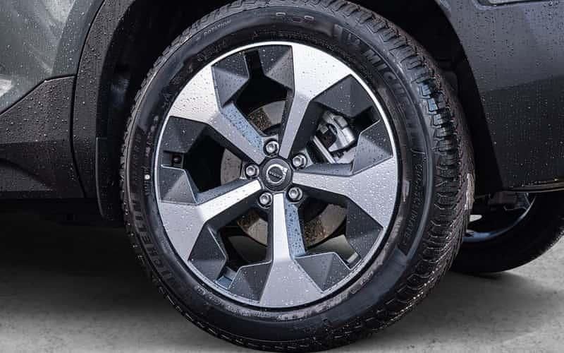 Gebraucht Volvo XC40 Plus 163 PS (119 kW) 2025 Grün SUV