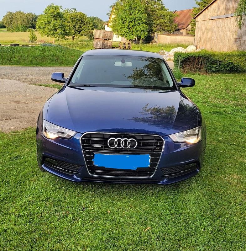 Gebraucht Audi A5 Sportback 190 PS (139 kW) 2015 Blau Kleinwagen