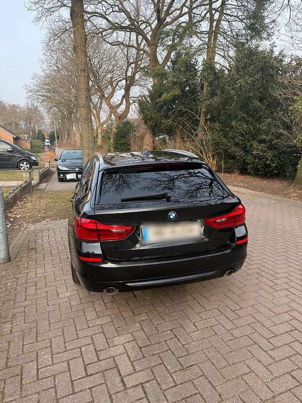 Gebraucht BMW 520 190 PS (139 kW) 2020 Schwarz Kombi