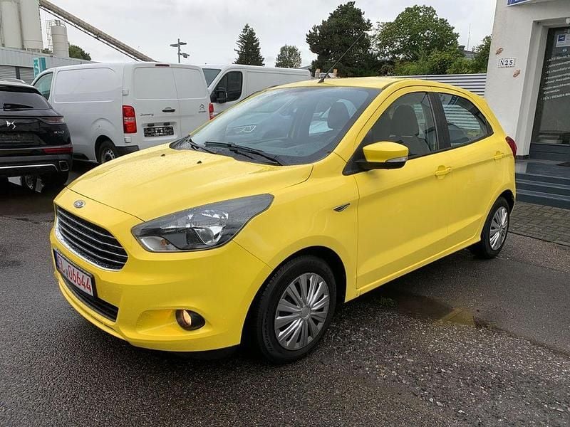 Gelb Gebraucht 2017 Ford Ka Plus Cool & Sound Edition Kleinwagen | 5.999 € (Superpreis) - Bild 1/4