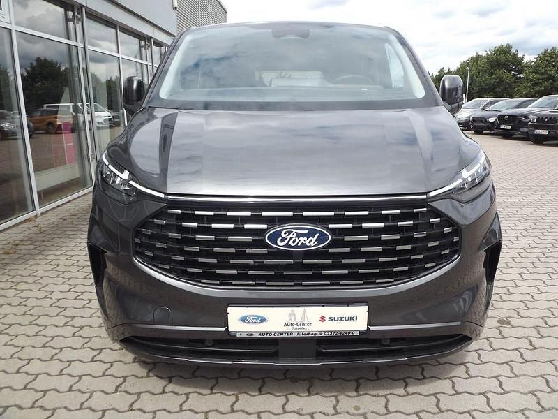 Gebraucht Ford Tourneo Titanium 170 PS (125 kW) 2024 Grau Van / Kleinbus