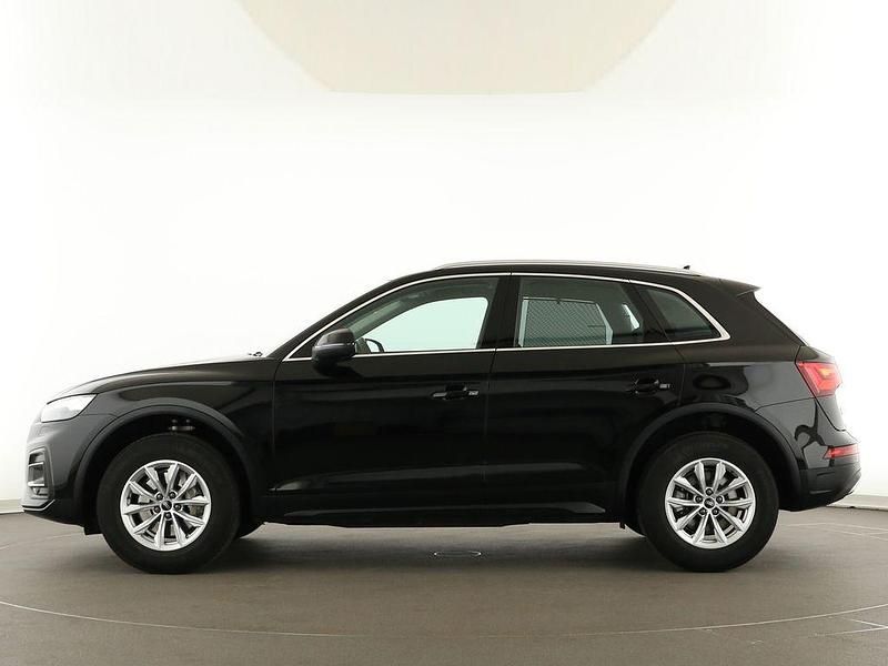 Gebraucht Audi Q5 Ambiente 204 PS (150 kW) 2022 Brillantschwarz SUV
