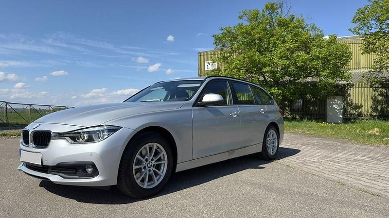 Second-hand BMW 320 190 CP (139 kW) 2019 Argintiu Break
