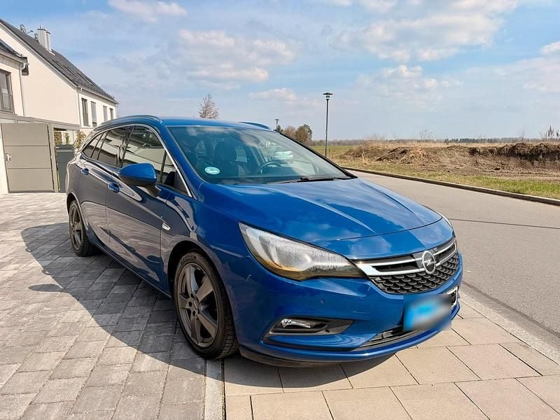 Gebraucht Opel Astra 150 PS (110 kW) 2018 Blau Kombi