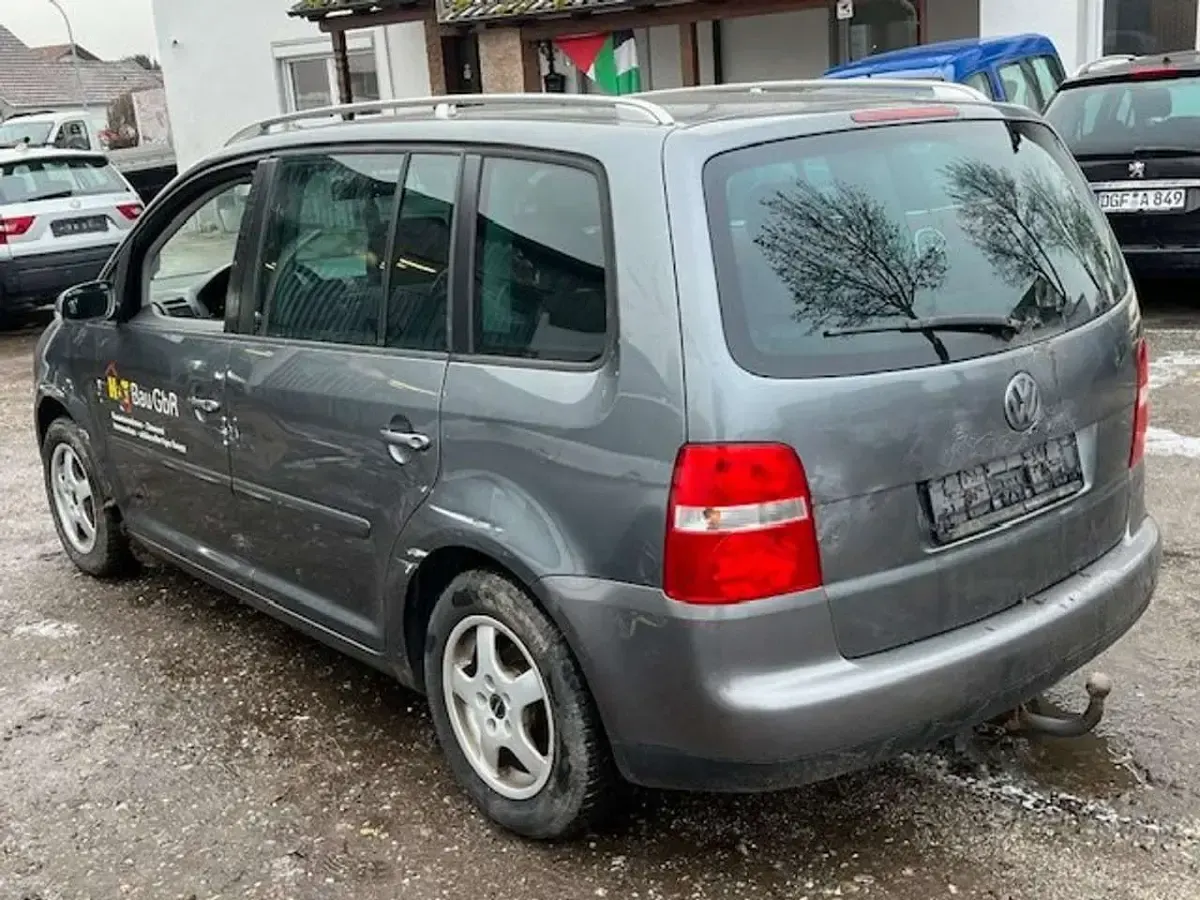 Gebraucht VW Touran 116 PS (85 kW) 2004 Grau metalic Van / Kleinbus