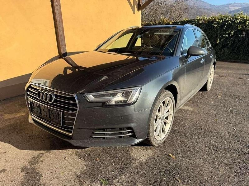 Grau Gebraucht 2016 Audi A4 Kombi | 15.790 € (Fairer Preis) - Bild 1/4