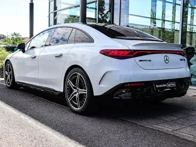 Gebraucht Mercedes EQE AMG 43 AMG 350 kW (476 PS) 2024 Weiß Limousine